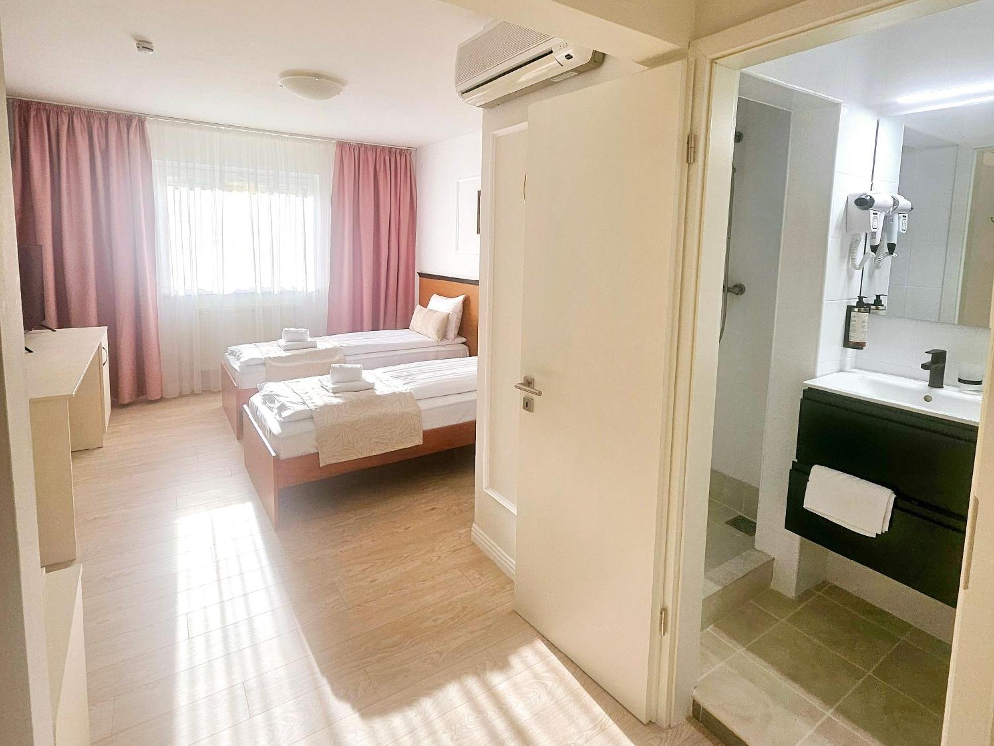 Hotel Royal Plaza By Timhotels Timişoara Quarto foto